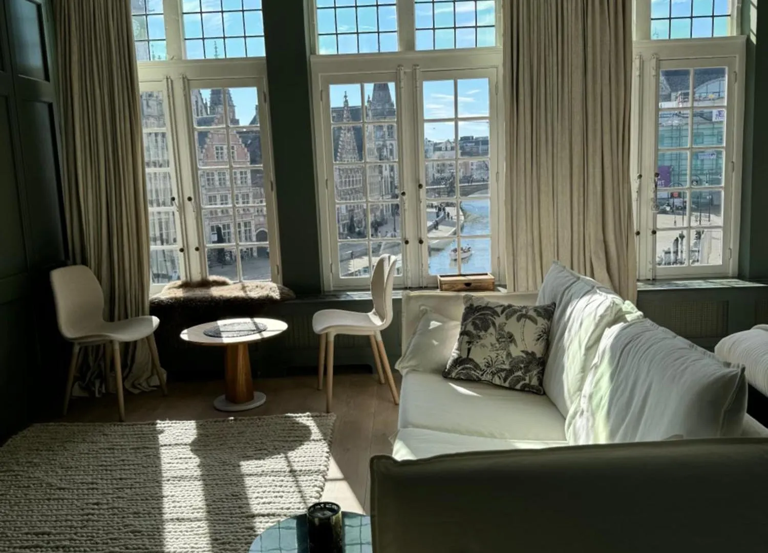 Agatovas Suites By The Lys Ghent Apartment