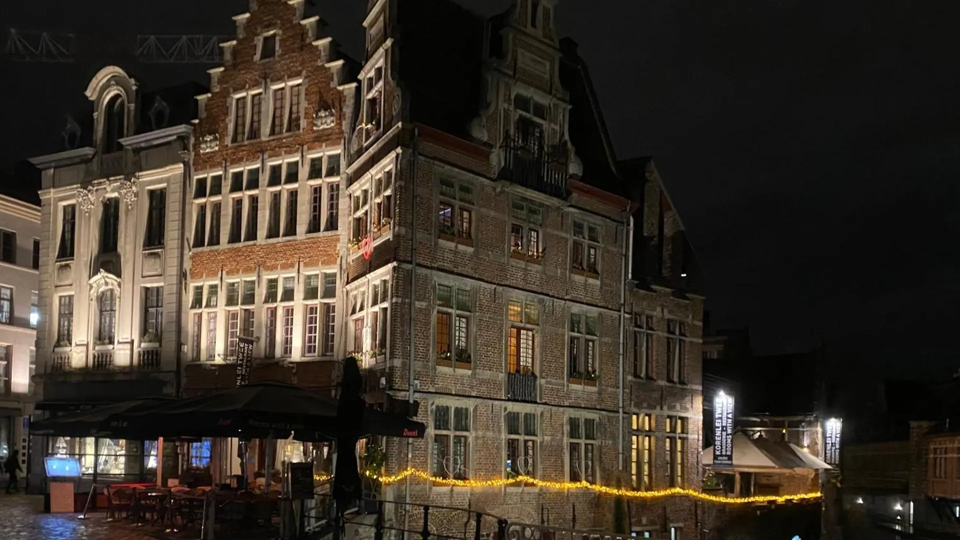 Agatovas Suites By The Lys Ghent Apartment