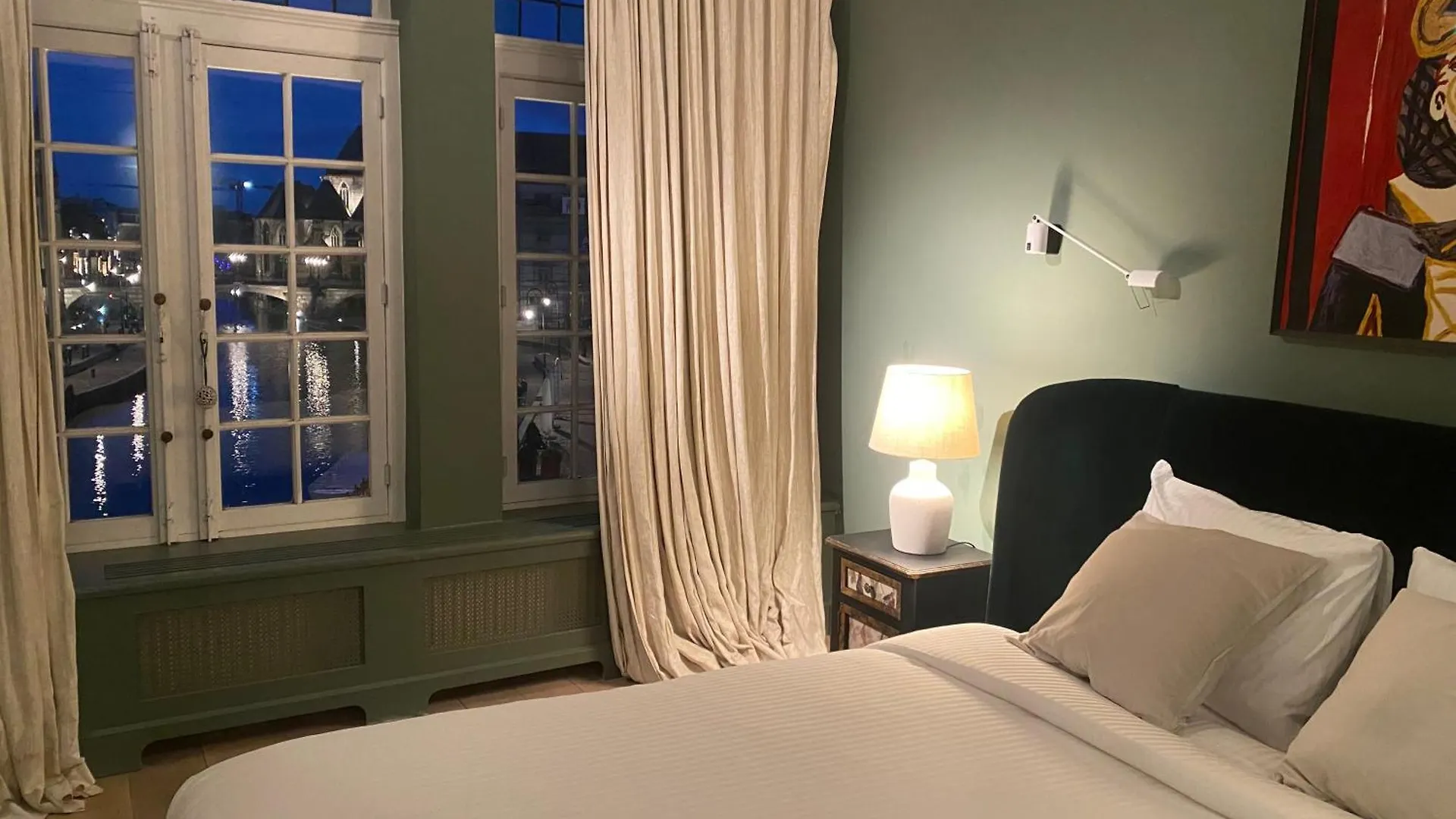 Agatovas Suites By The Lys Ghent Belgium